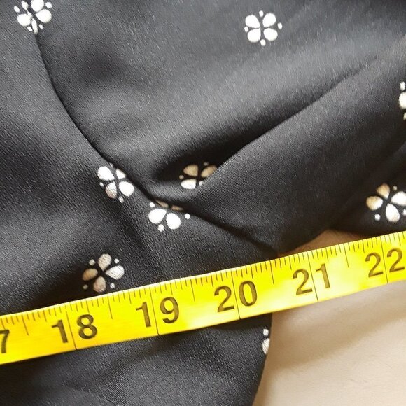 Vince Camuto Ditsy Short Sleeve Wide Leg Jumpsuit - Picture 11 of 16